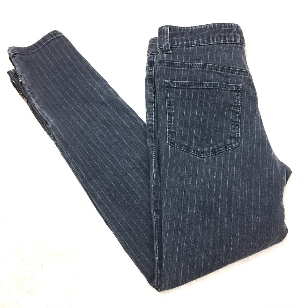 Stella McCartney Grey Jeans w/ pin stripes (Sz 29)
